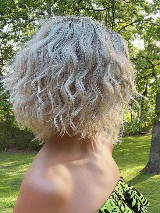 Beaming Beauty | Synthetic Lace Front Wig (Mono Part) - Image 4